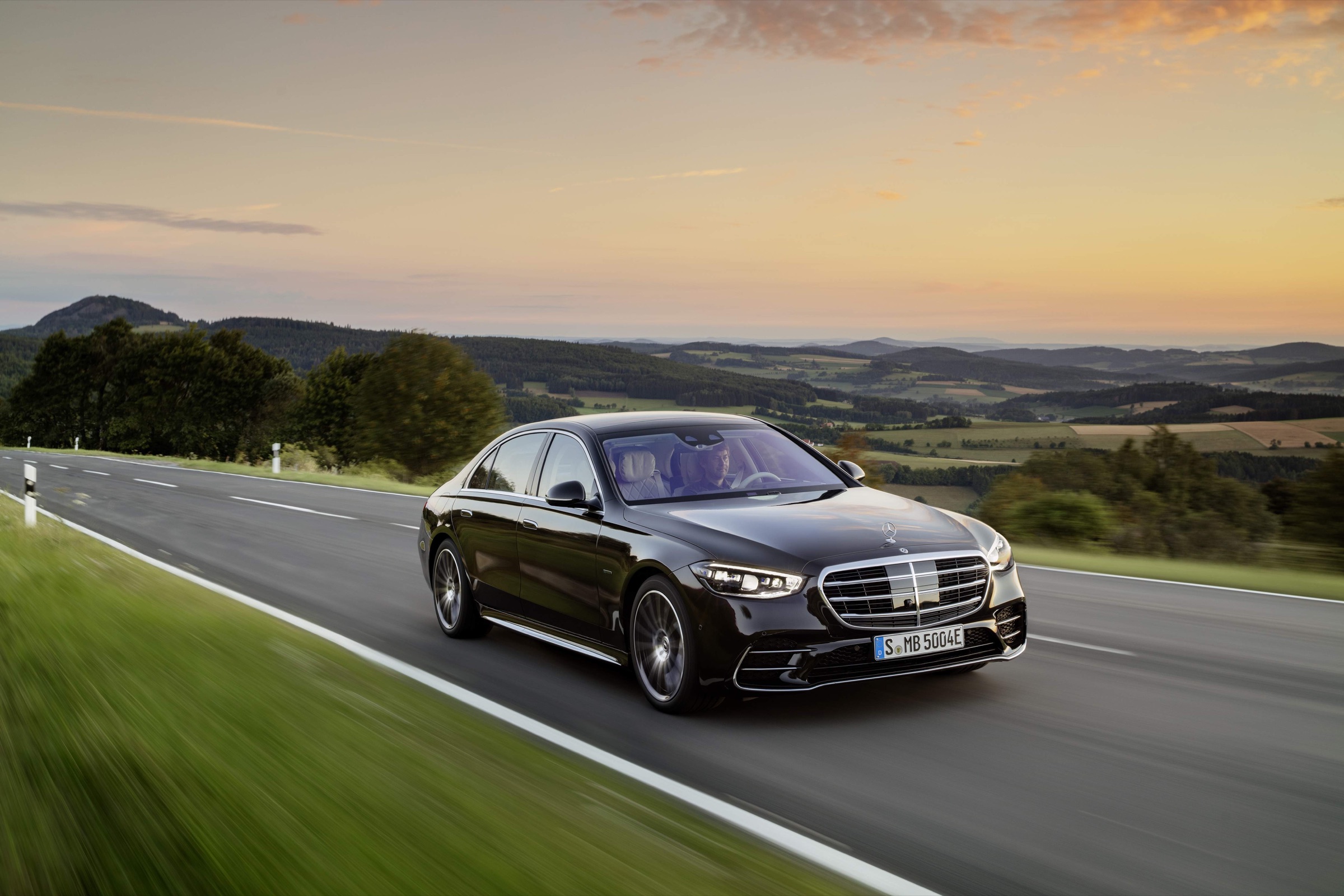 Mercedes-Benz S-Class exterior